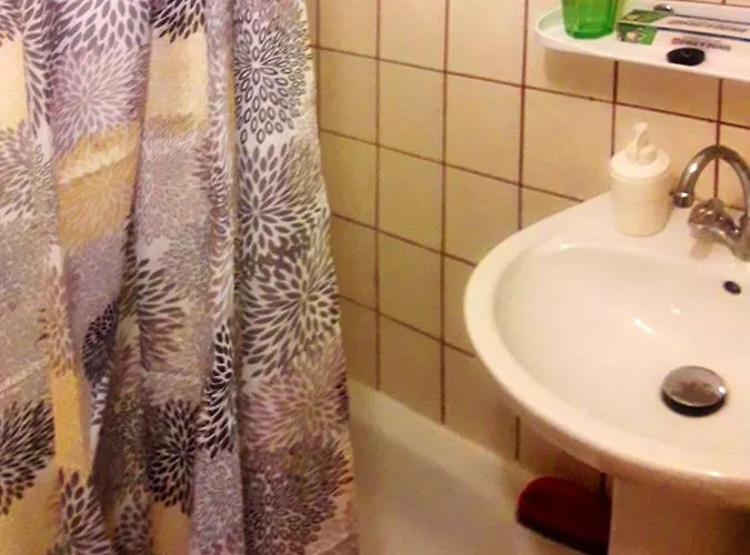 Krakowhouse אכסניה