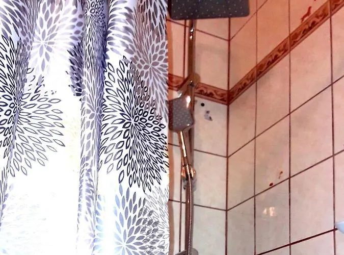 Krakowhouse אכסניה