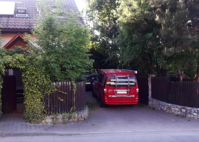 Krakowhouse אכסניה *